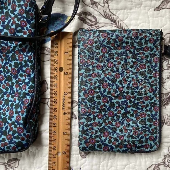 Coach Nylon Blue Floral Bag With Matching Leather Wristlet - Picture 15 of 16